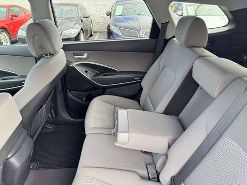 Used 2017 Hyundai Santa Fe SE w/ Cargo Package FWD image 31