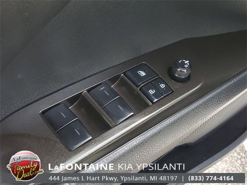 Used 2021 Toyota Camry LE image 13