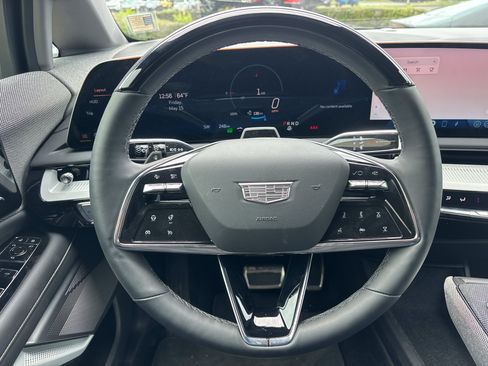 Used 2025 Cadillac Optiq Sport 2 AWD/4WD image 22