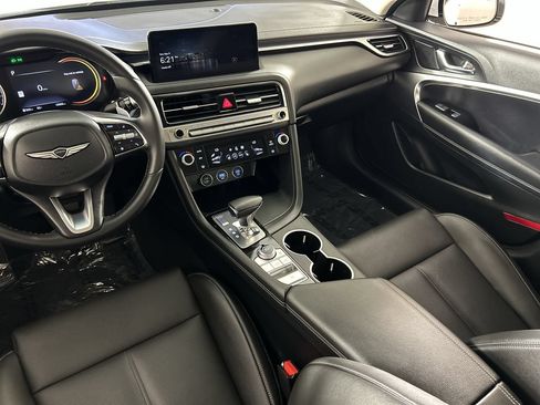 Used 2026 Genesis G70 2.5T RWD image 23