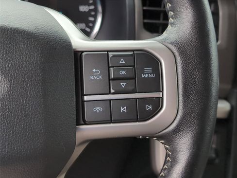 Used 2024 Ford Expedition Max XLT image 29