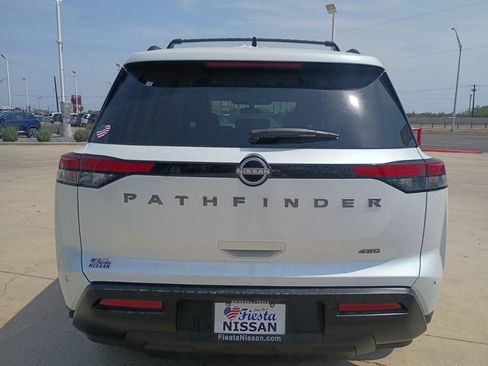 New 2026 Nissan Pathfinder SV image 5