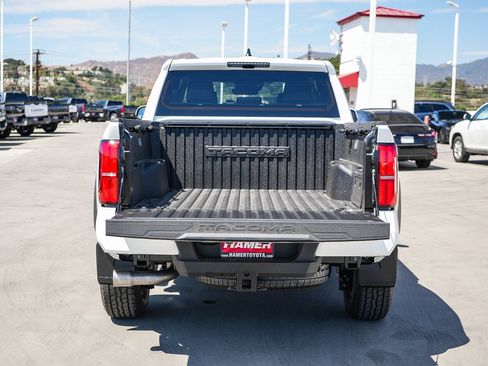 New 2026 Toyota Tacoma TRD Off-Road AWD/4WD image 13