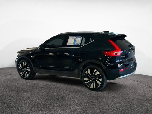 Used 2023 Volvo XC40 B5 Ultimate w/ Protection Package Premier AWD/4WD image 7