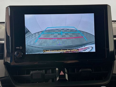 Used 2026 Toyota Corolla Cross LE image 14