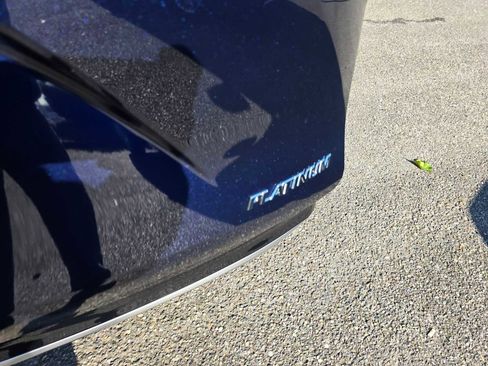 Certified 2025 Toyota Sienna Platinum image 18