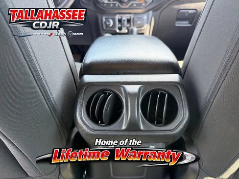 Used 2023 Jeep Wrangler Unlimited Sport AWD/4WD image 27