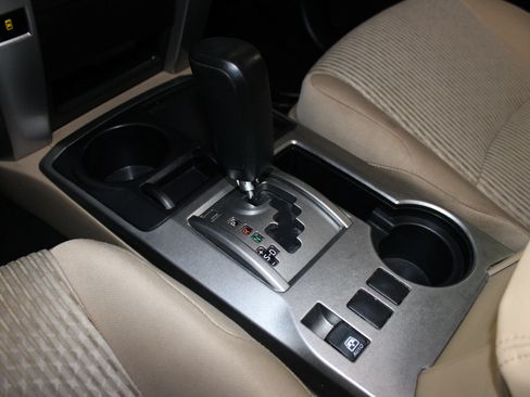 Used 2012 Toyota 4Runner SR5 w/ Convenience Pkg RWD image 15
