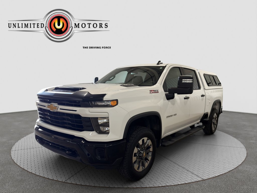 Used 2024 Chevrolet Silverado 2500 Custom w/ Custom Convenience Package AWD/4WD image 4