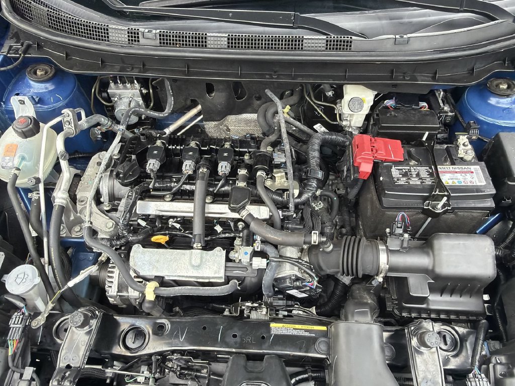Used 2024 Nissan Kicks SR FWD image 18