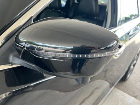 Used 2020 Nissan Rogue SL w/ Premium Package AWD/4WD image 33