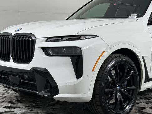 Used 2026 BMW X7 xDrive40i w/ M Sport Package image 10