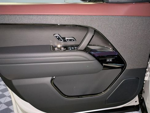 New 2026 Land Rover Range Rover Sport Dynamic SE AWD/4WD image 11