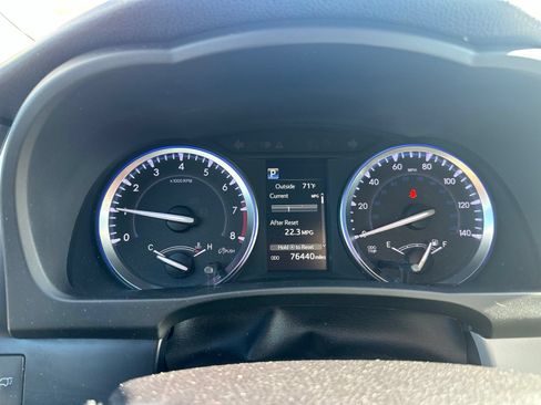 Used 2019 Toyota Highlander XLE AWD/4WD image 18