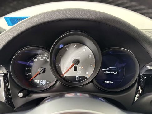 Certified 2021 Porsche Macan S image 37