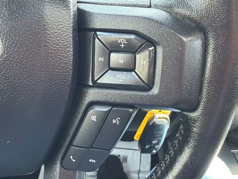 Used 2019 Ford F150 XLT w/ Equipment Group 302A Luxury AWD/4WD image 11