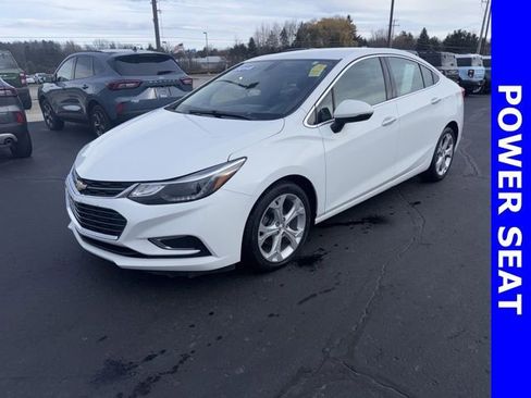 Used 2018 Chevrolet Cruze Premier image 6