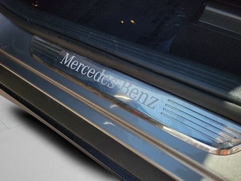 Used 2019 Mercedes-Benz GLC 300 image 33