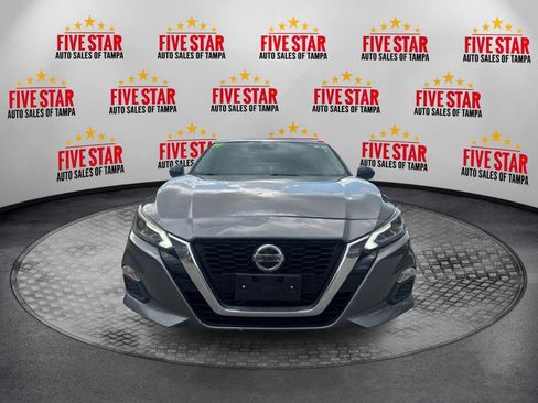 Used 2020 Nissan Altima 2.5 SR FWD image 2
