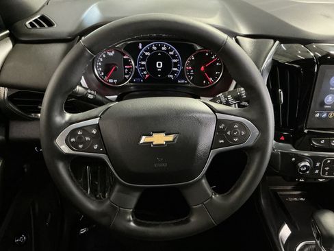 Used 2023 Chevrolet Traverse Premier AWD/4WD image 17