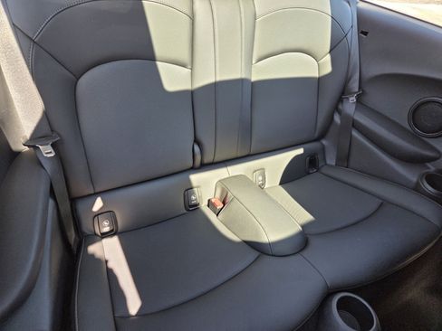 Used 2022 MINI Cooper S image 25