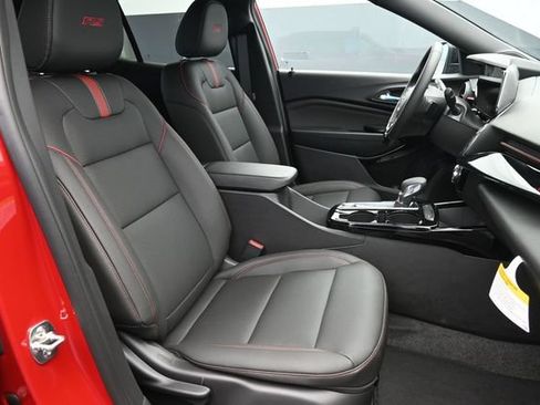 New 2026 Chevrolet Trax RS w/ Driver Confidence Package FWD image 28