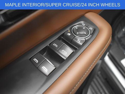 Used 2026 Chevrolet Suburban High Country image 11