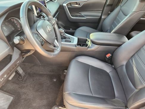 Used 2024 Toyota RAV4 XLE Premium FWD image 9