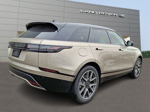 New 2026 Land Rover Range Rover Velar Dynamic SE image 2