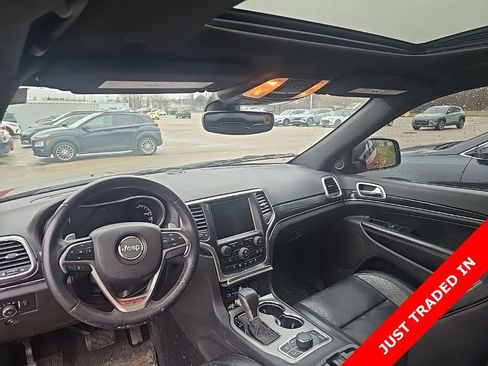 Used 2017 Jeep Grand Cherokee Trailhawk w/ Trailhawk Luxury Group image 7