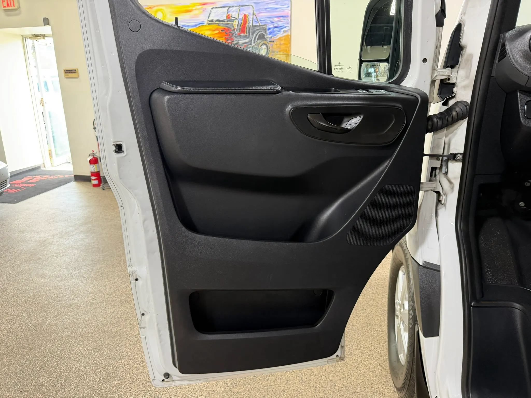 Used 2019 Mercedes-Benz Sprinter 2500 image 15