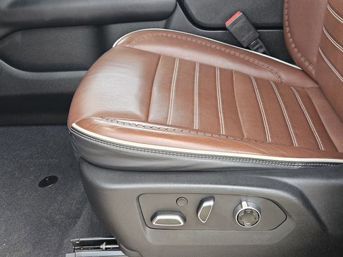 Certified 2023 GMC Yukon Denali Ultimate image 31