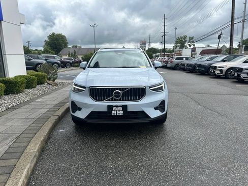 Used 2025 Volvo XC40 B5 Core AWD/4WD image 10