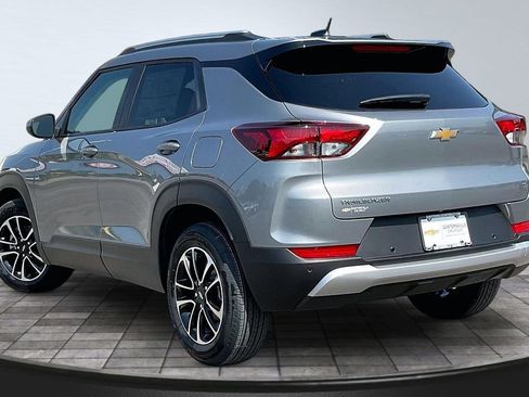New 2026 Chevrolet TrailBlazer LT FWD image 3