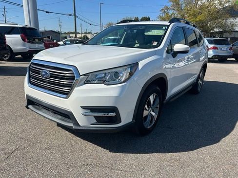 Used 2019 Subaru Ascent Premium image 4
