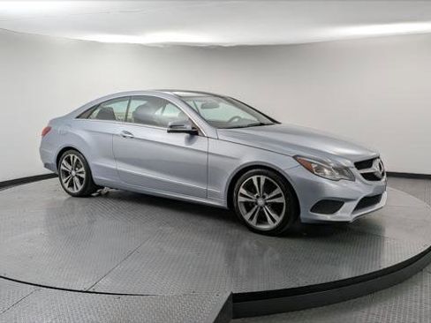 Used 2016 Mercedes-Benz E 400 Coupe image 9