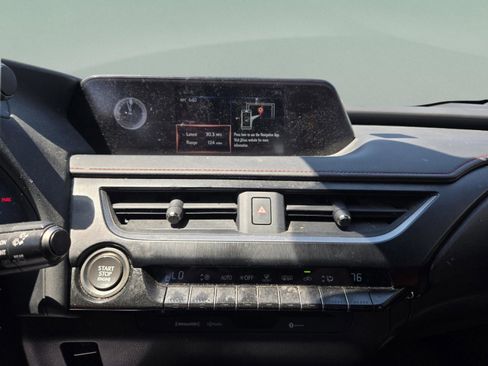 Used 2022 Lexus UX 200 F Sport w/ Accessory Package (Z2) FWD image 15