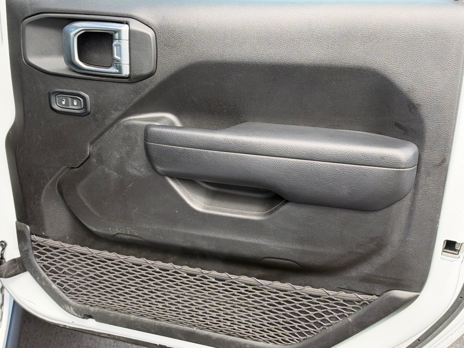 Used 2025 Jeep Wrangler Unlimited Sport AWD/4WD image 14