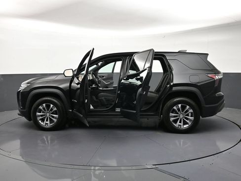 Certified 2025 Chevrolet Equinox LT w/ Safety and Technology Package AWD/4WD image 34