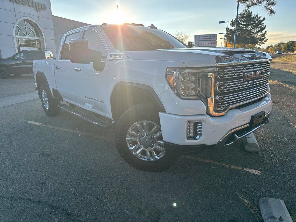 Used 2021 GMC Sierra 3500 Denali w/ Denali Ultimate Package AWD/4WD image 4
