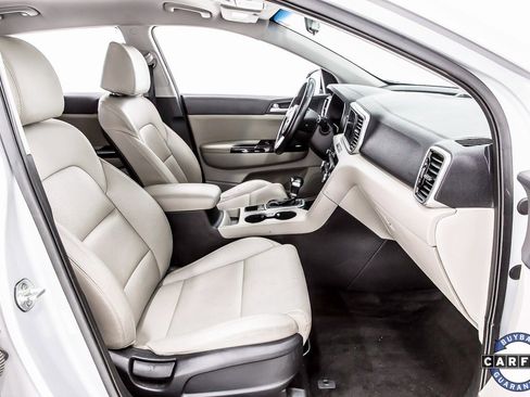 Used 2020 Kia Sportage EX image 30