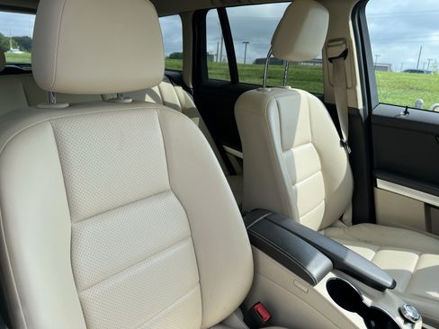 Used 2015 Mercedes-Benz GLK 250 BlueTEC 4MATIC image 35