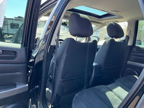 Used 2011 MAZDA CX-7 i Sport w/ Convenience Pkg image 9