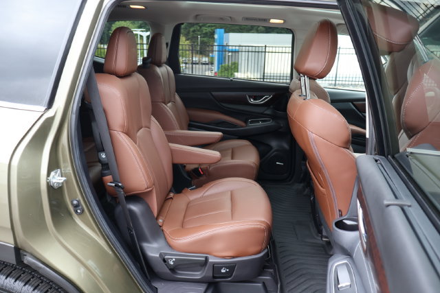 Used 2023 Subaru Ascent Touring AWD/4WD image 25