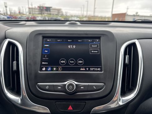 Used 2021 Chevrolet Equinox LT image 16