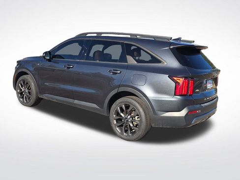 Used 2021 Kia Sorento SX Prestige image 3