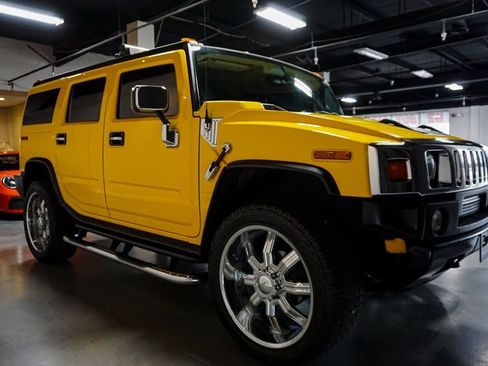 Used 2005 HUMMER H2 w/ Preferred Equipment Group image 26
