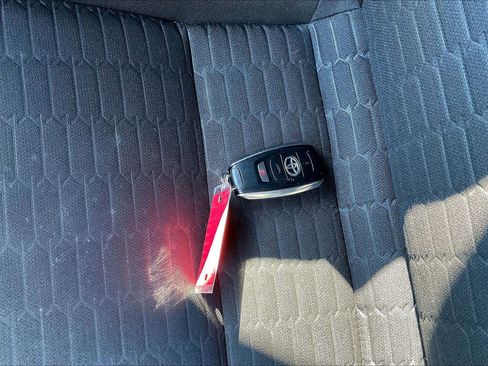 Certified 2023 Toyota GR86 image 15