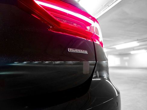 Used 2021 Audi Q3 2.0T Premium w/ Convenience Package image 12