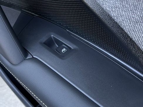 New 2025 Volkswagen Tiguan S image 19